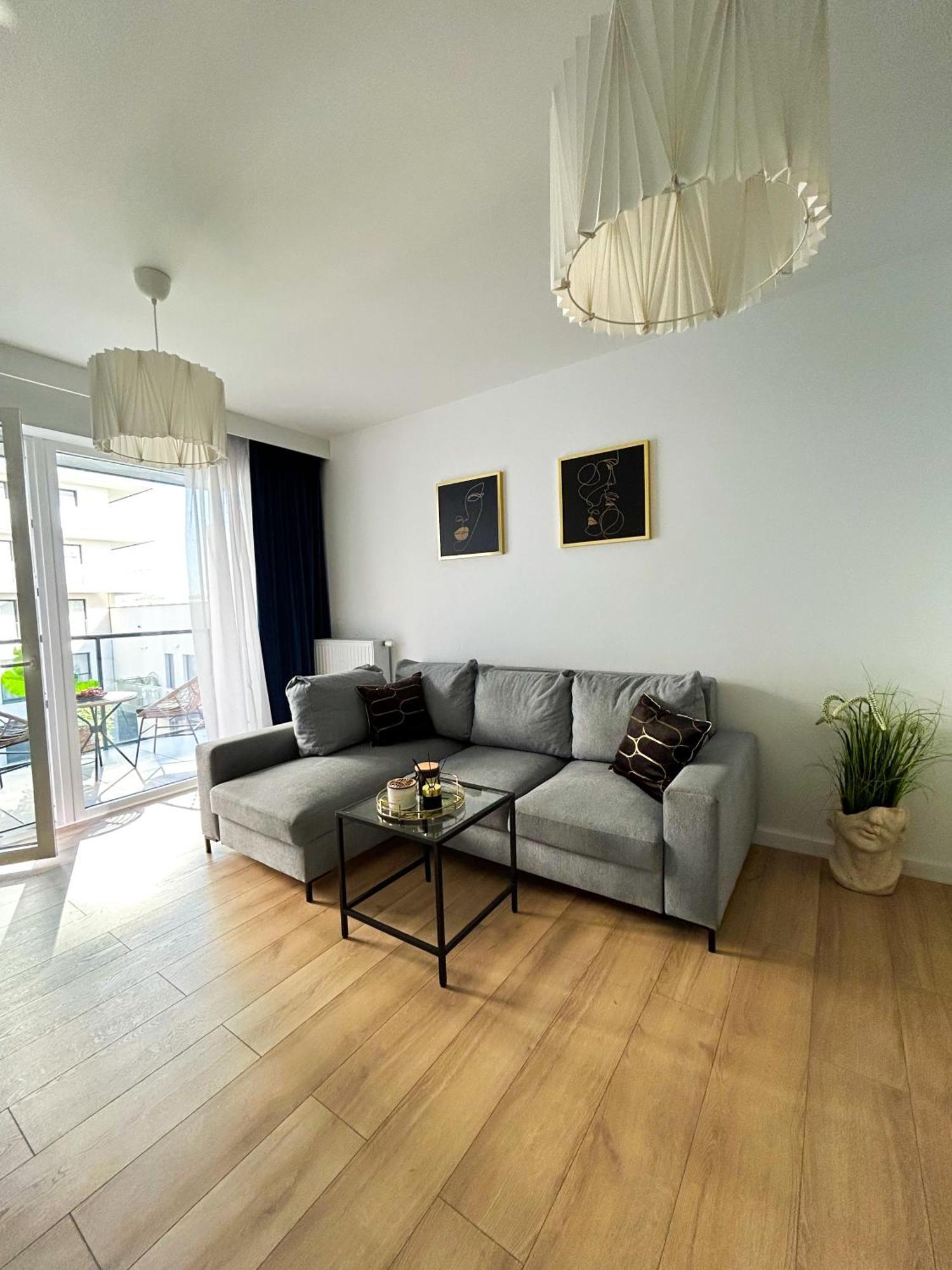 Lumina Stylish 3-Room Apart With Balcony Λοτζ Εξωτερικό φωτογραφία