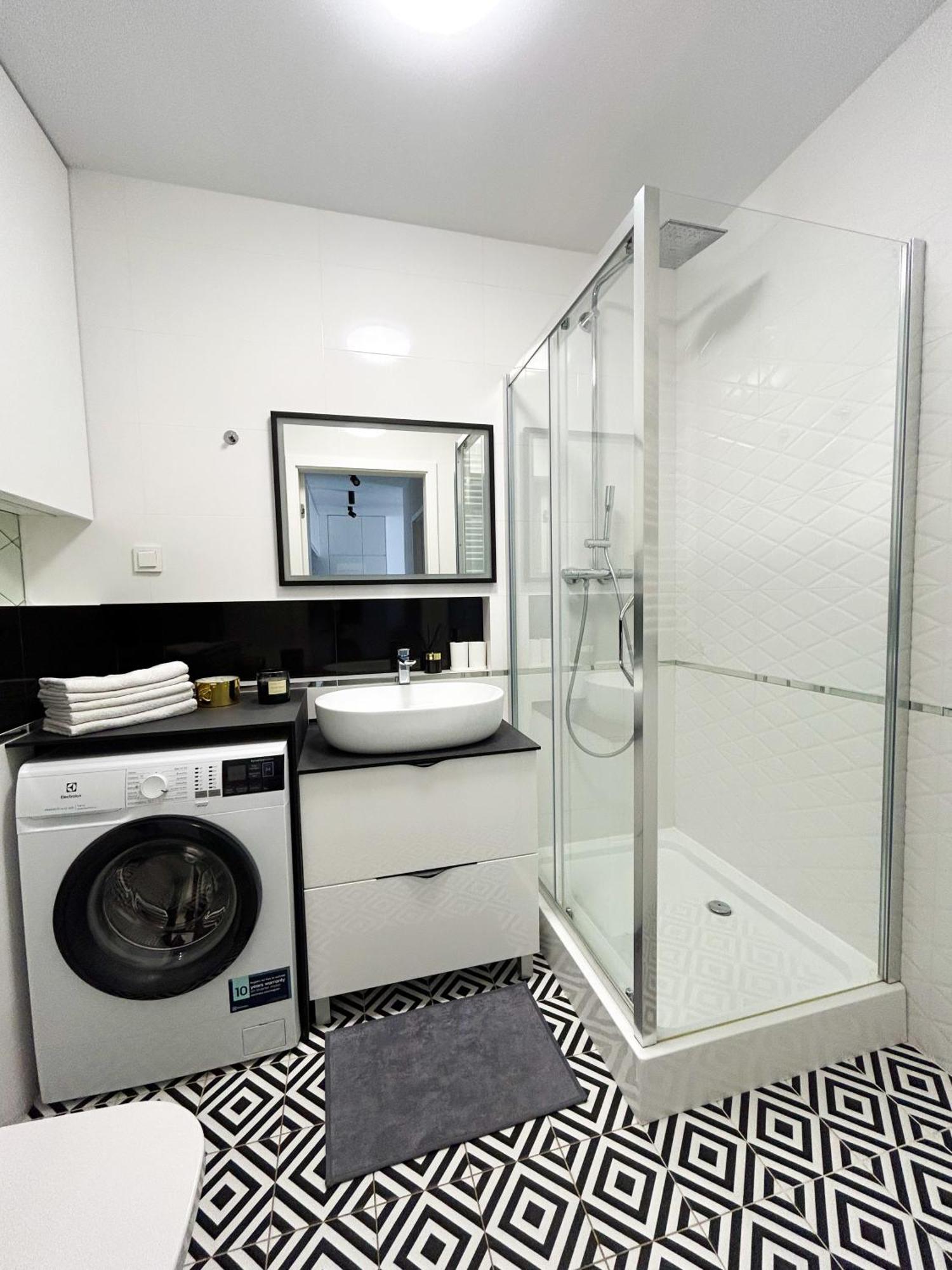 Lumina Stylish 3-Room Apart With Balcony Λοτζ Εξωτερικό φωτογραφία