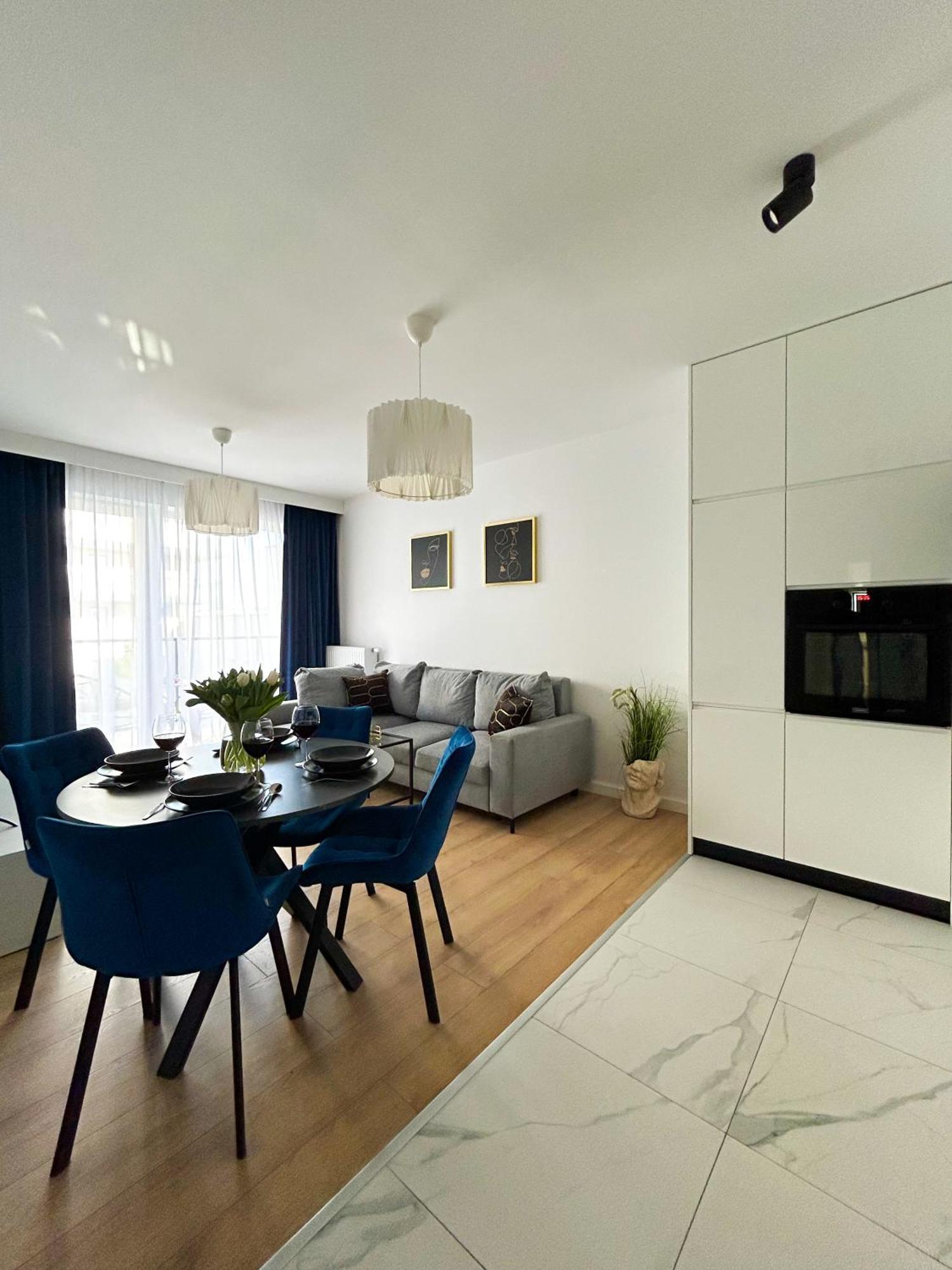 Lumina Stylish 3-Room Apart With Balcony Λοτζ Εξωτερικό φωτογραφία