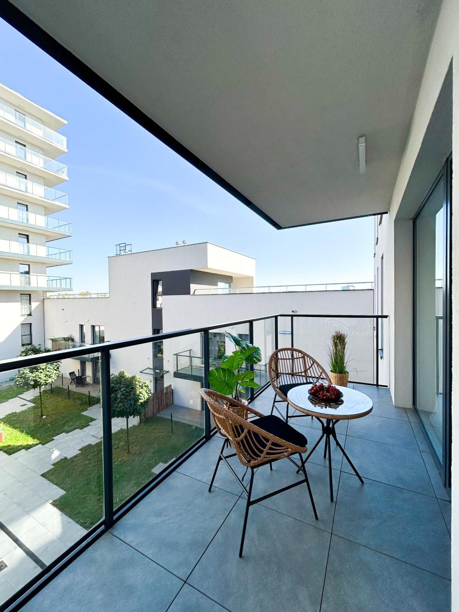 Lumina Stylish 3-Room Apart With Balcony Λοτζ Εξωτερικό φωτογραφία